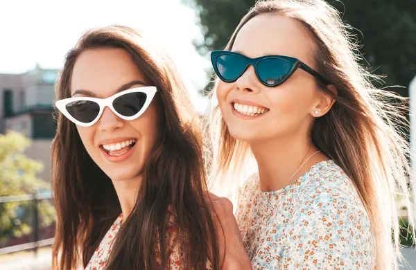 What Face Shape Do Cat-Eye glasses Suit?