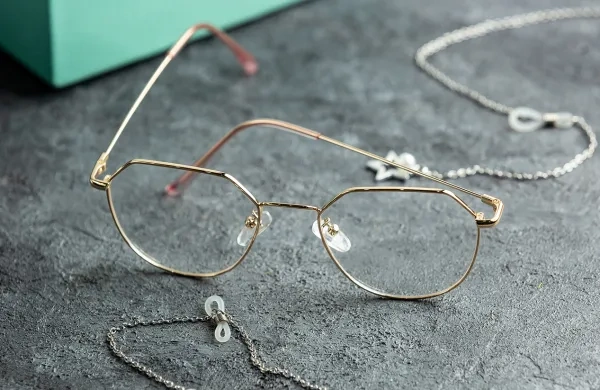 How to Adjust Metal Frame Glasses Nose Bridge for a Perfect Fit