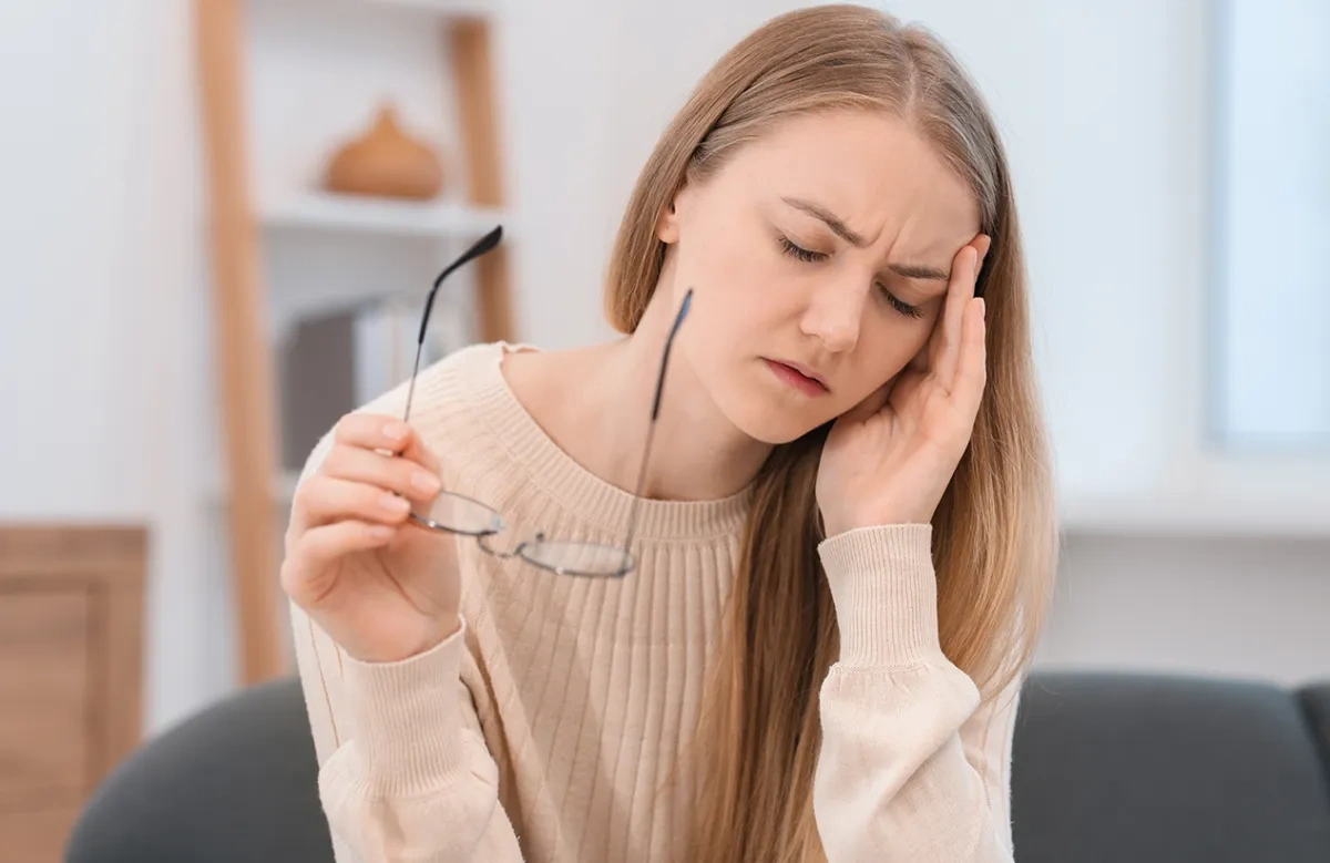 Five Signs You Need to Replace Your Glasses