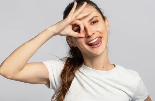 Everyday Habits That Quietly Harm Your Eyes (Without You Realizing It)