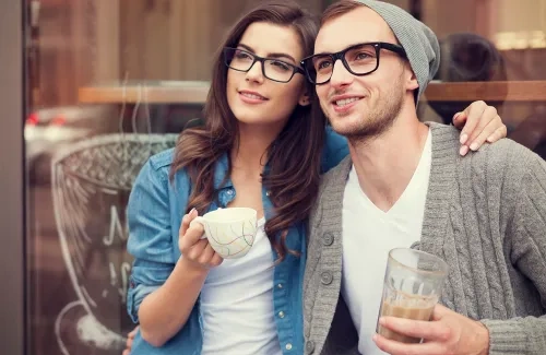 6 Reasons Why Wearing Glasses on a Date Makes You More Attractive